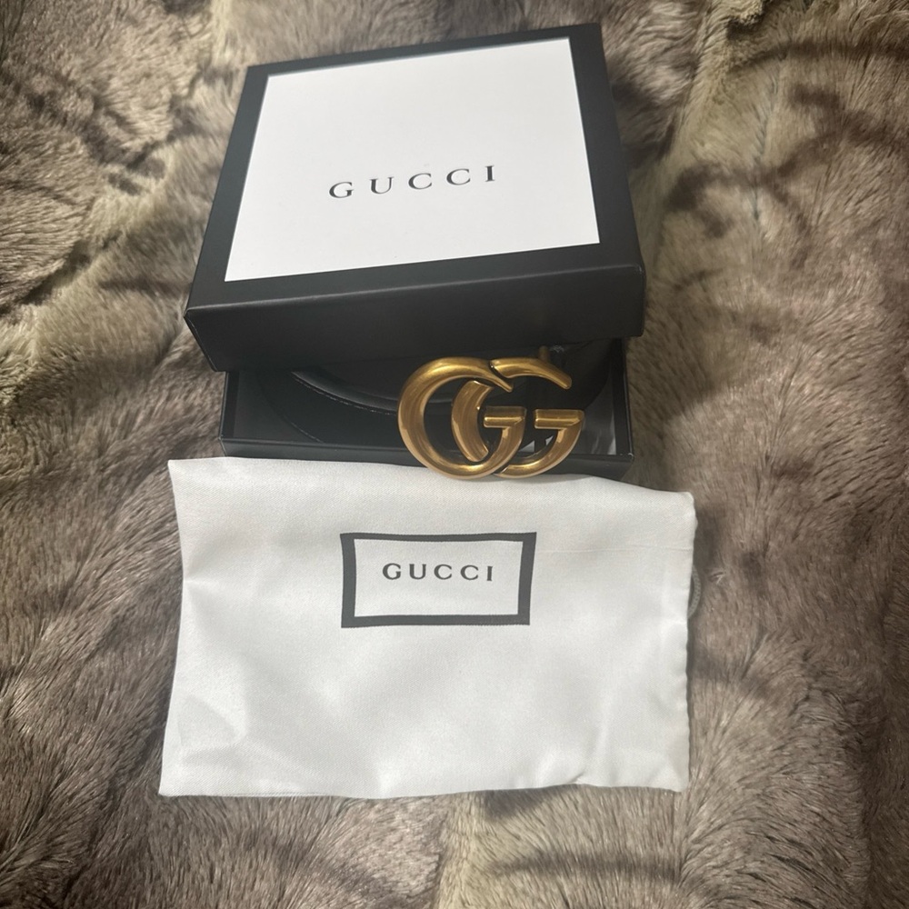 GG Gucci Women’s Black Leather Belt - Picture 3 of 5